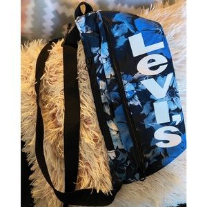 Levi’s Fanny Pack